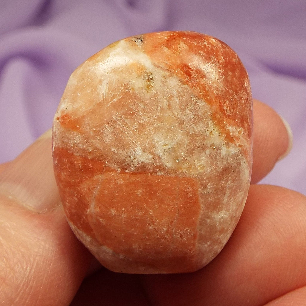 Peachy orange Barite tumble stone 29g SN47693