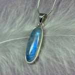 925 Silver blue backed Rainbow Moonstone crystal pendant 4.4g SN56099