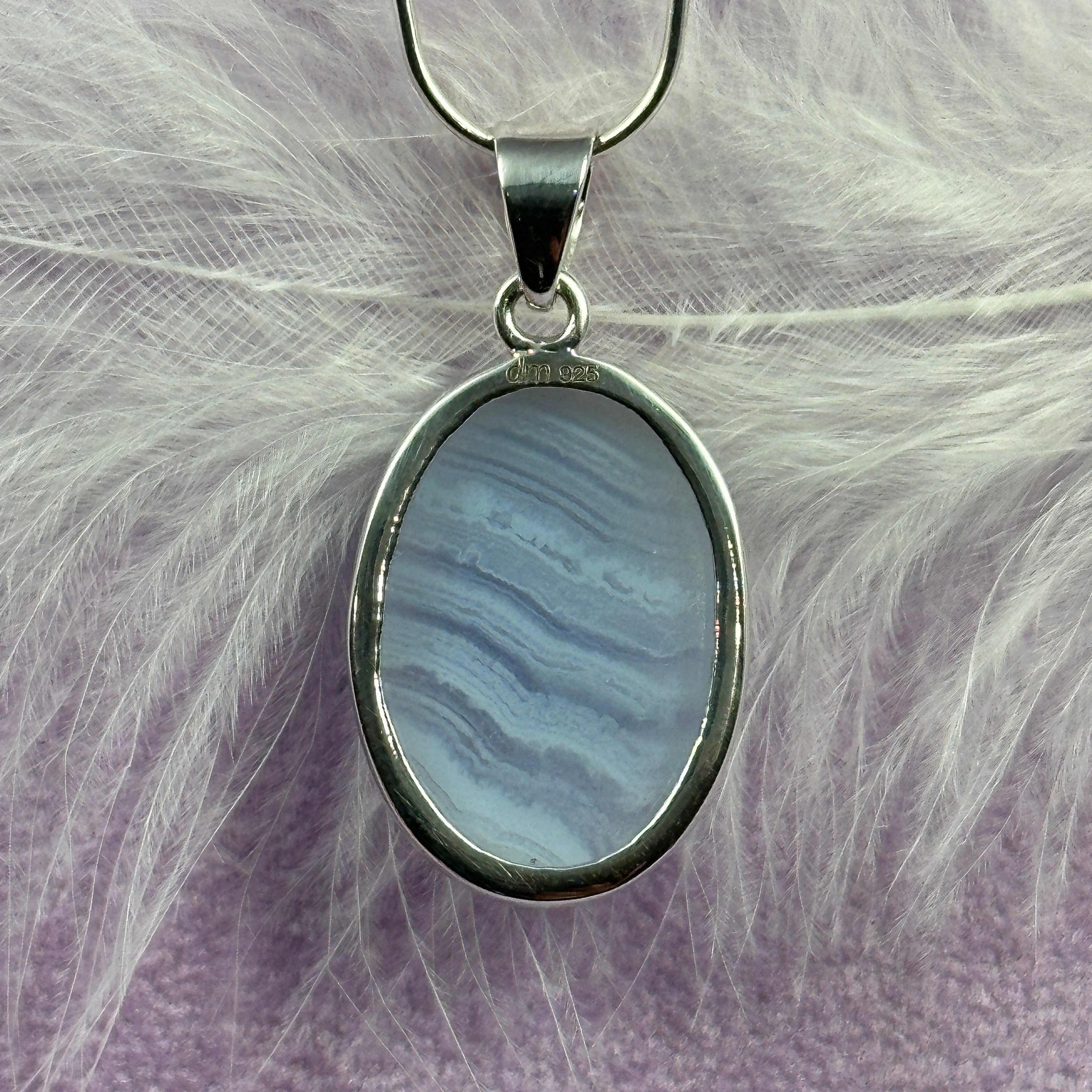 925 Silver Blue Lace Agate crystal pendant 5.6g SN55124