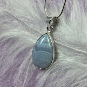 925 Silver Blue Lace Agate crystal pendant 3.8g SN55126