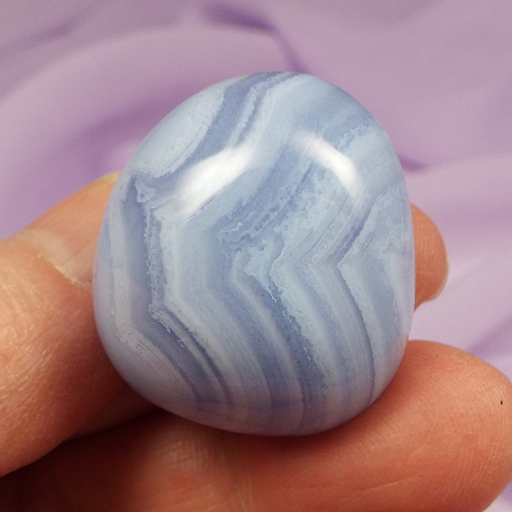Large A grade Blue Lace Agate tumble stone 22g SN54959