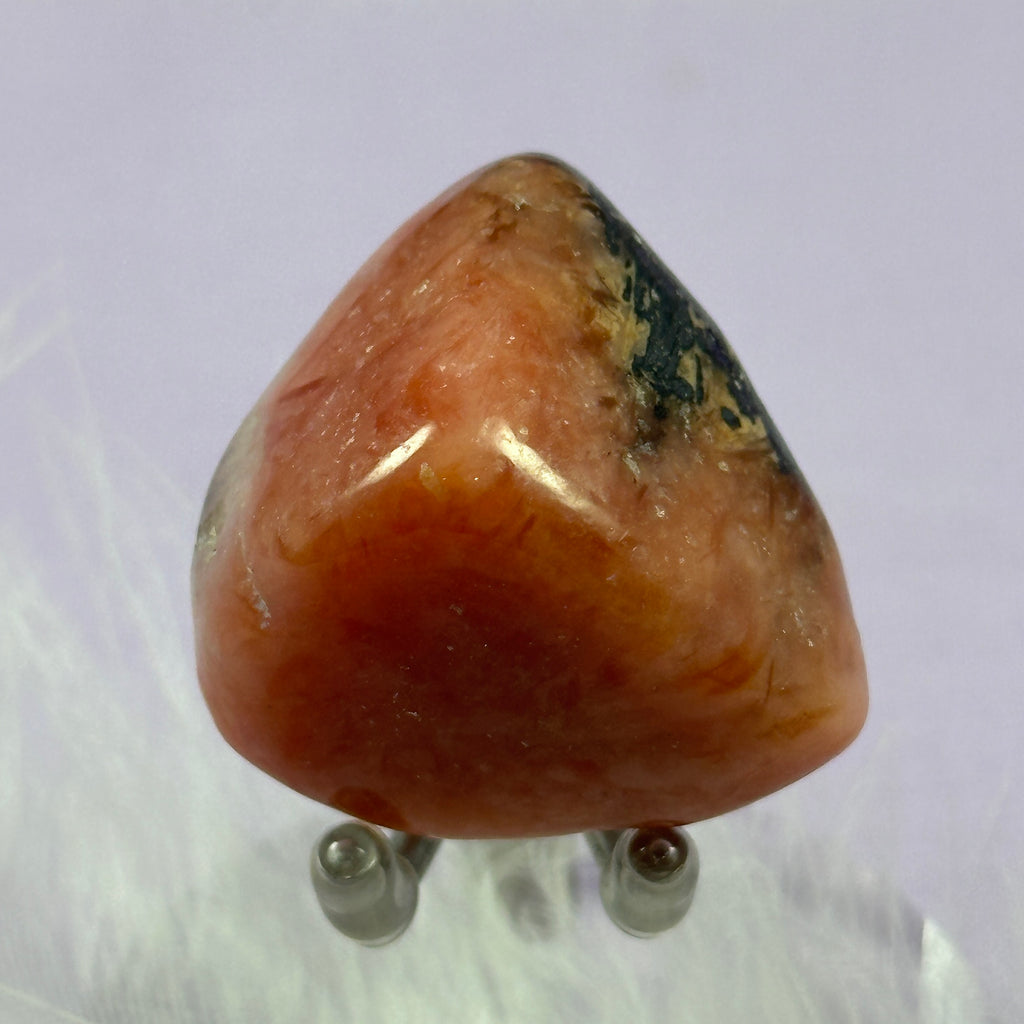 Rare large A grade Bustamite tumble stone 30g SN55454