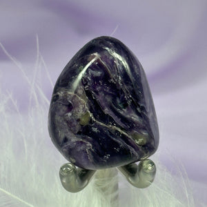 Beautiful AAA grade Charoite crystal tumble stone 20g SN53430