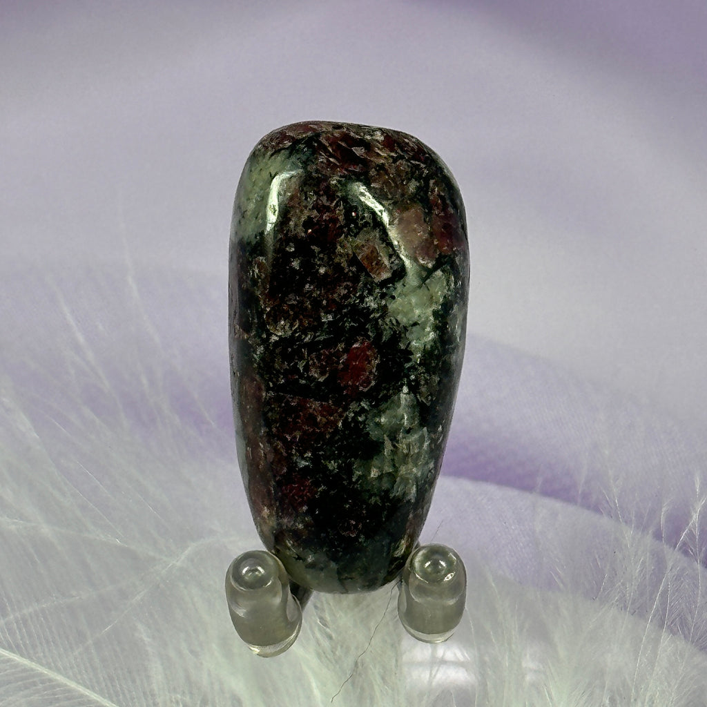 Rare Eudialyte crystal tumble stone 11.9g SN56002