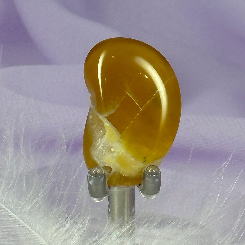 Rare A grade Golden Yellow Opal tumble stone 7.8g SN55568