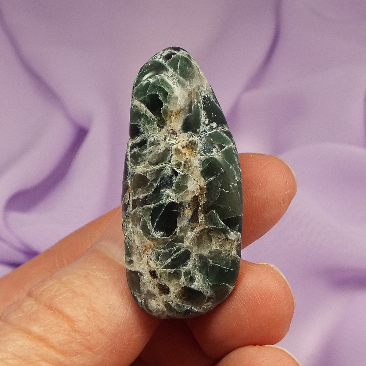 Rare Green Sodalite tumble stone, Greenland 16.6g SN54803