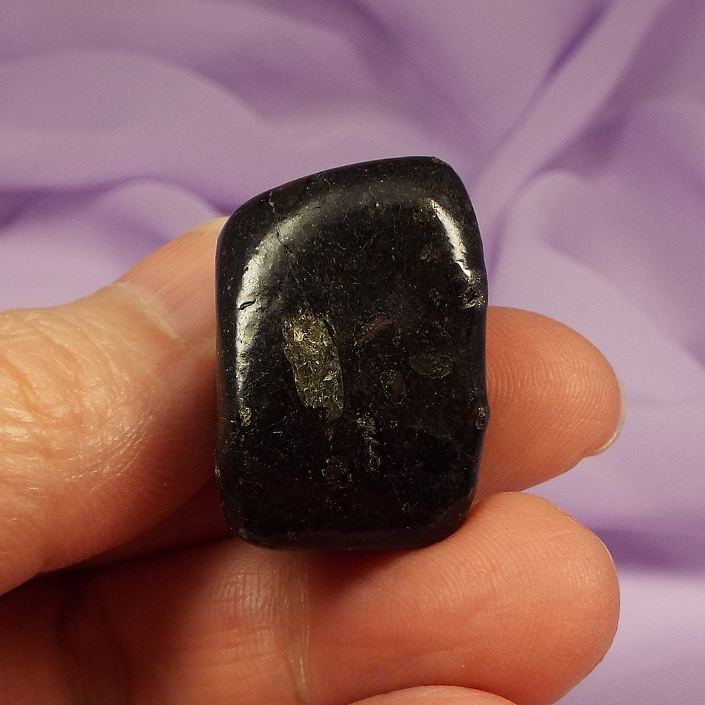 Rare Kimberlite tumble stone 16.7g SN50263