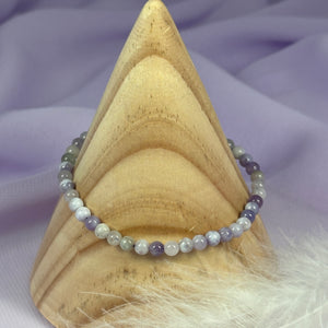 Lavender Jade bead bracelet 4.5g SN54760