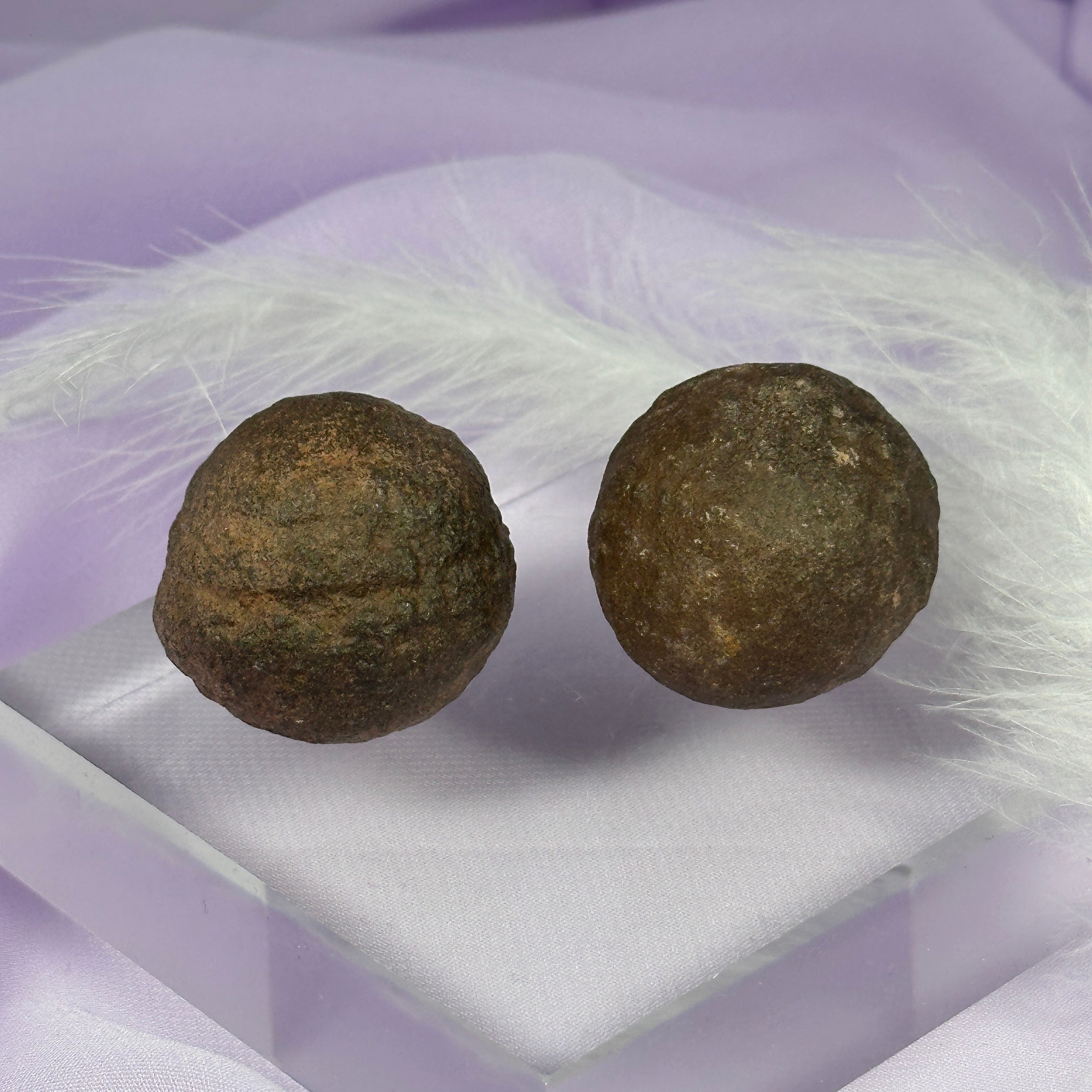 Pair of Moqui Marbles, Shaman Stones 67g SN55368