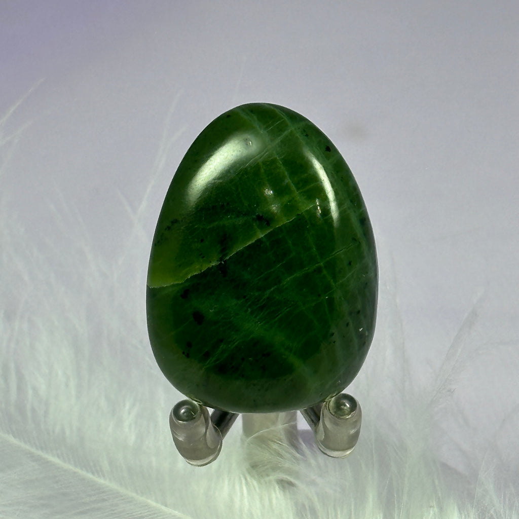 Dark green Nephrite Jade crystal tumble stone 16.8g SN56164