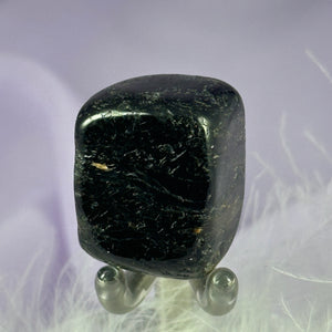 Rare Nuummite crystal tumble stone, Greenland 21g SN55929