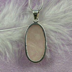 925 Silver Pink Petalite crystal pendant 6.4g SN55995