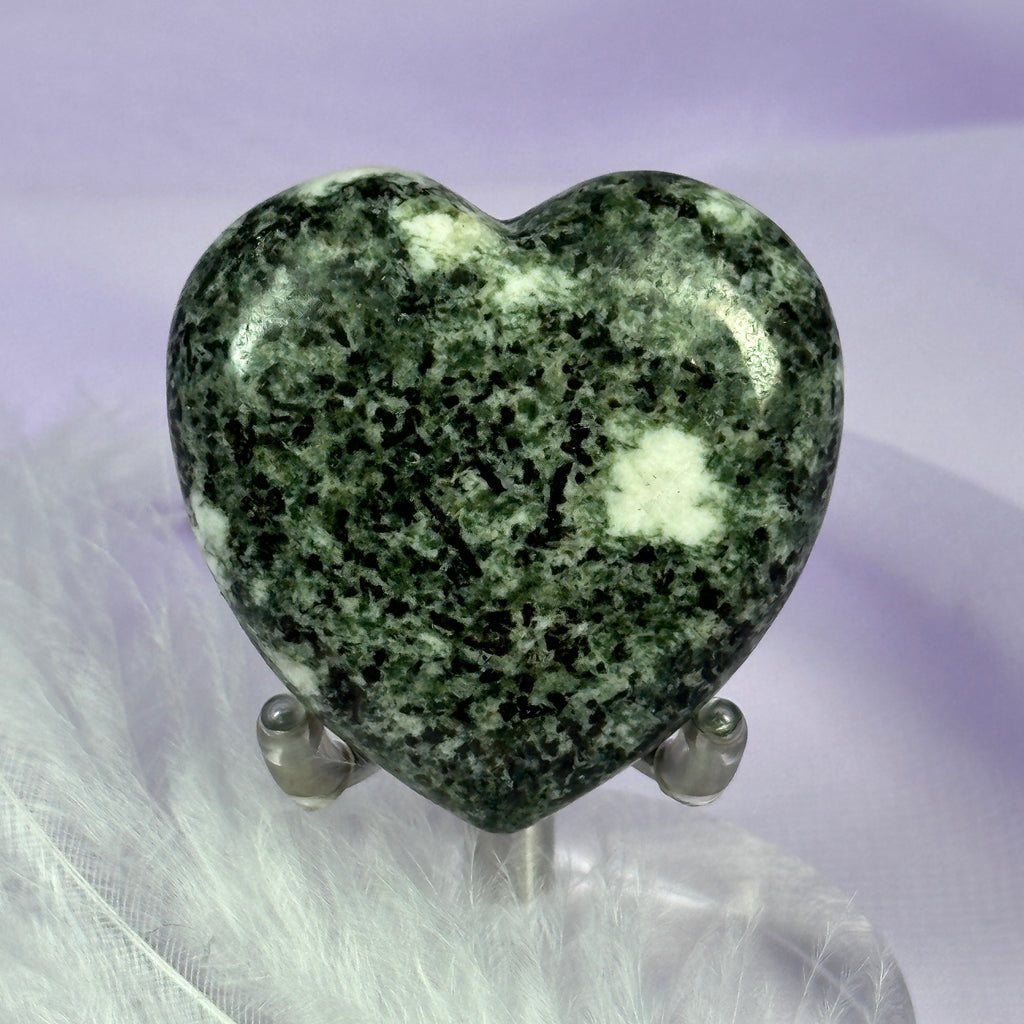 Preseli Bluestone crystal heart, Stonehenge 41g SN55885