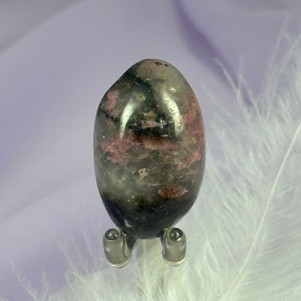 Rhodonite and Manganese in Quartz crystal tumble stone 18.2g SN54582
