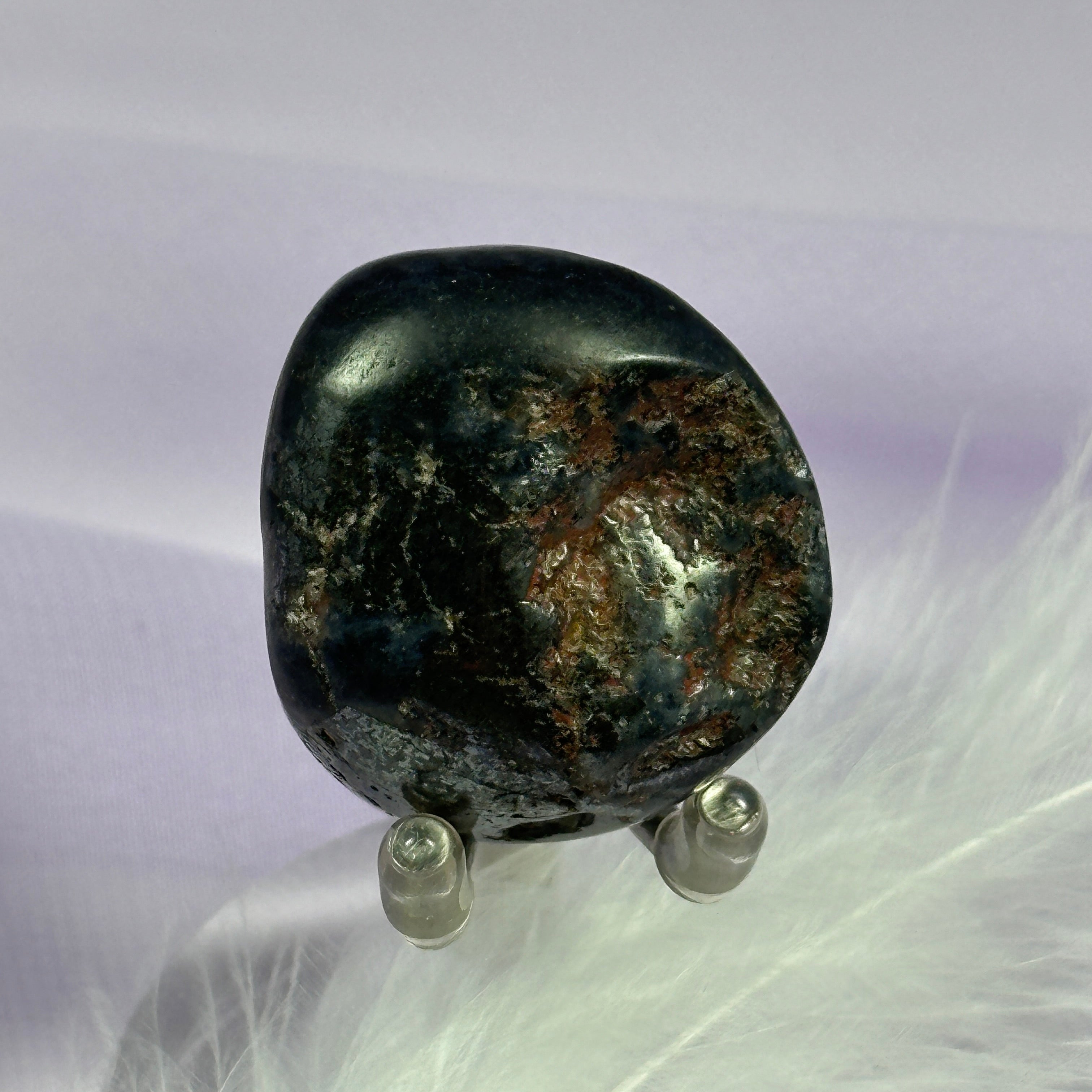 Beautiful dark blue Sapphire tumble stone 23g SN55923