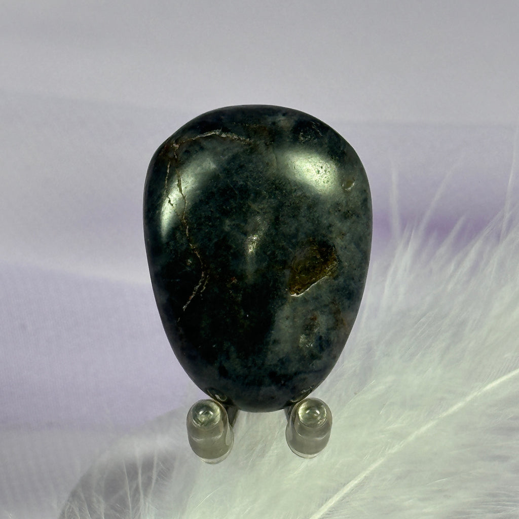 Beautiful dark blue Sapphire tumble stone 17.8g SN55925