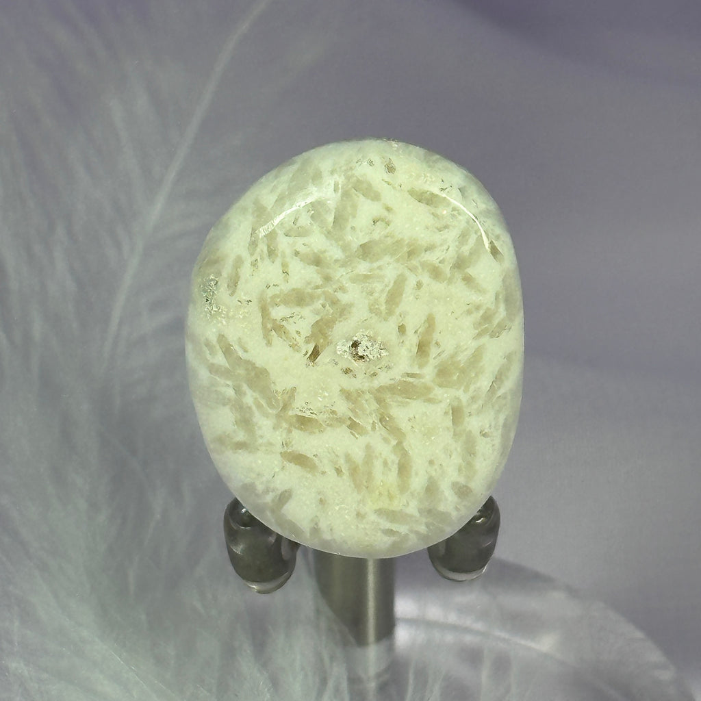 Scolecite crystal tumble stone 15.9g SN50304