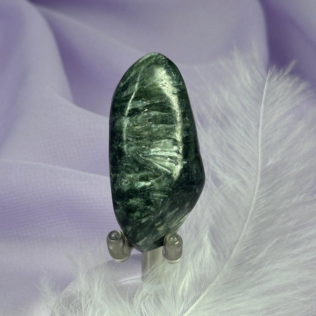 Large A grade Seraphinite crystal tumble stone 20g SN56189
