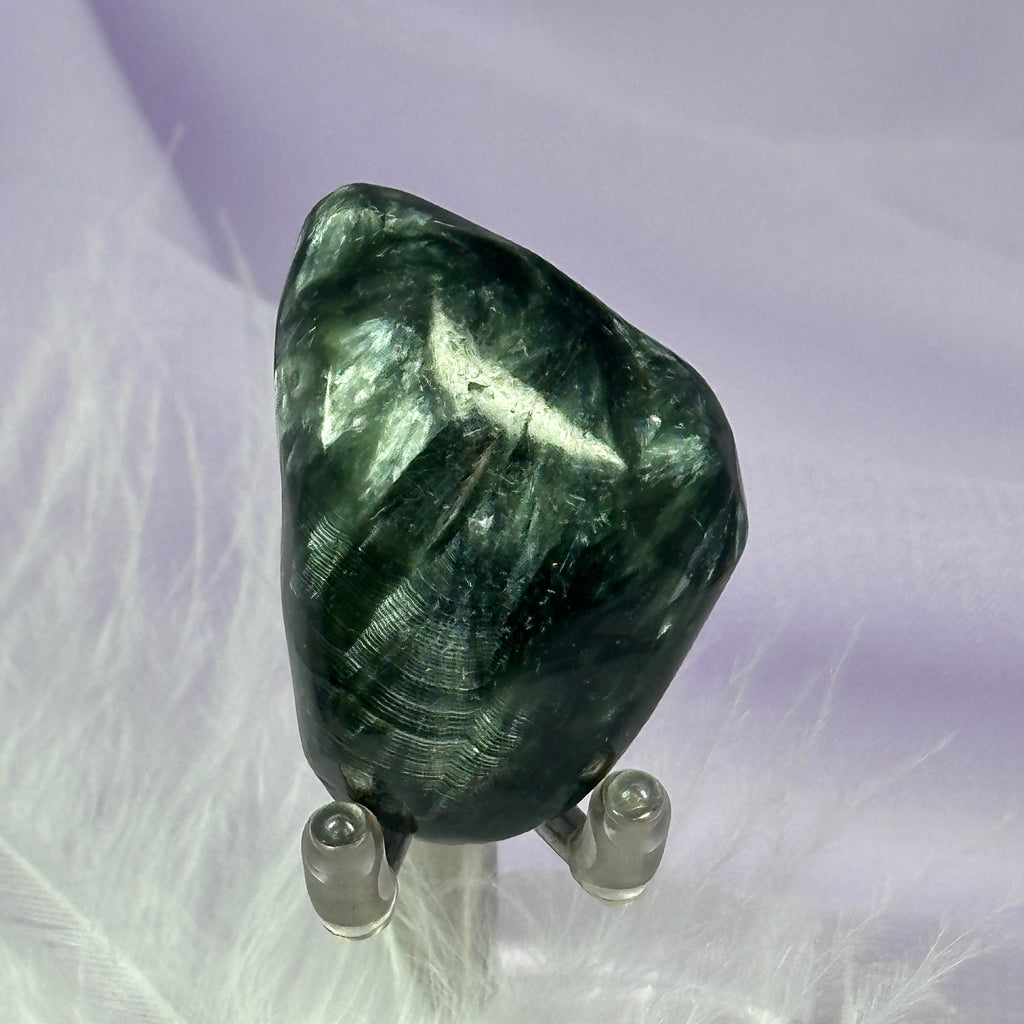 A grade Seraphinite crystal tumble stone 16.9g SN56192