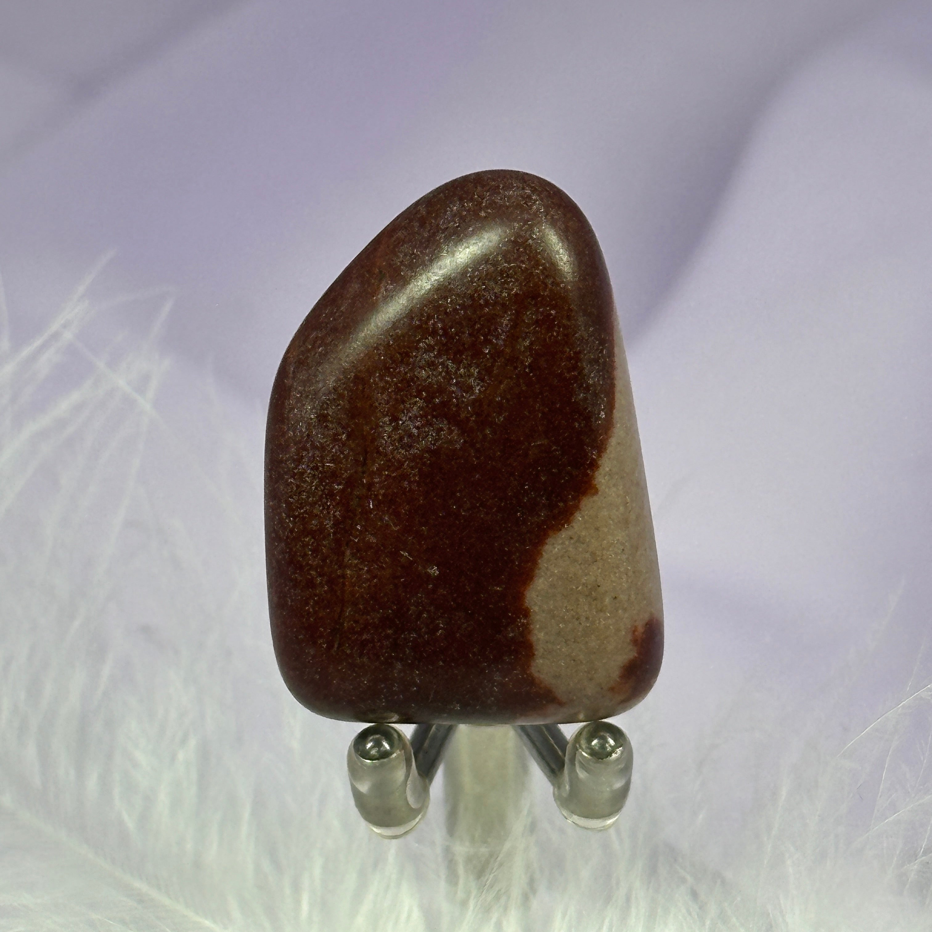 Narmedeswar Shiva Lingam Stone crystal tumble stone 15.3g SN18771