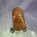 Sunstone crystal tumble stone, great flashes 12.4g SN44048