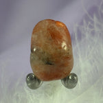 Sunstone crystal tumble stone, great flashes 10.7g SN44050