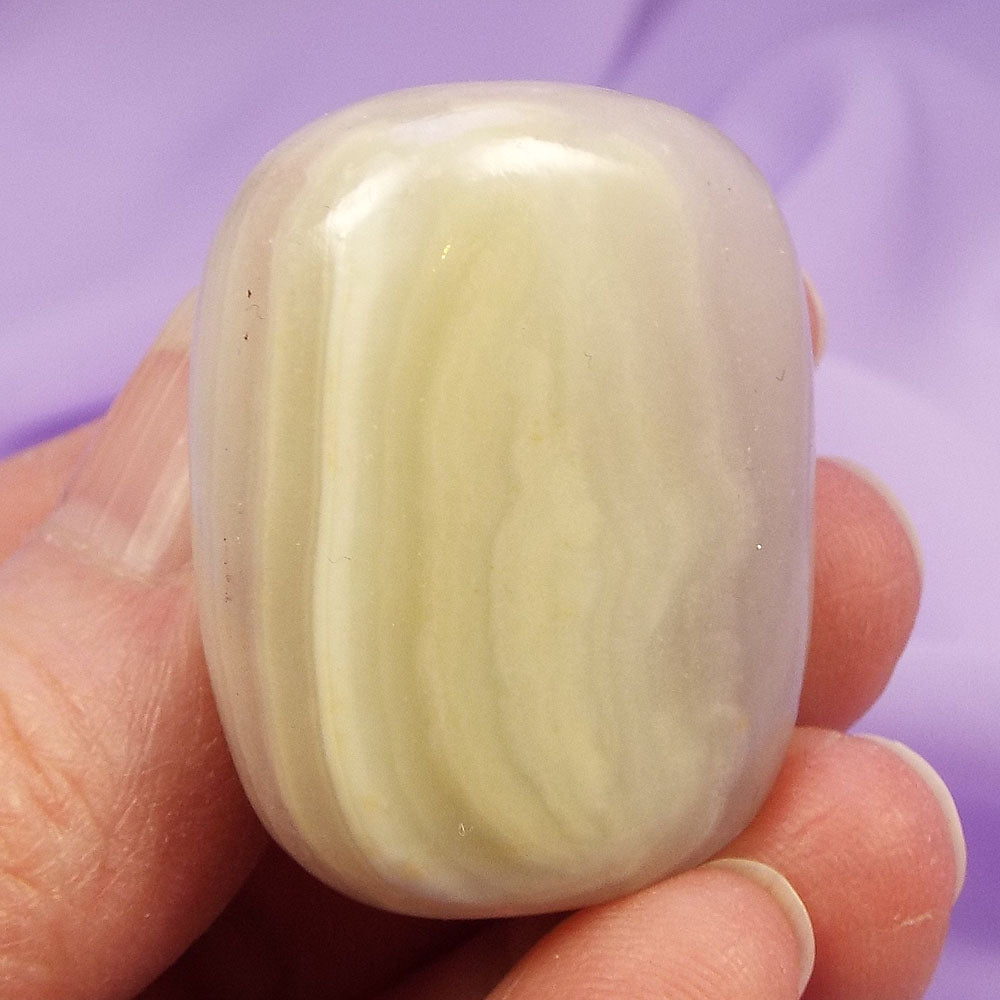 Large Banded Onyx tumblestone 'Heal Old Wounds' 33g SN52156