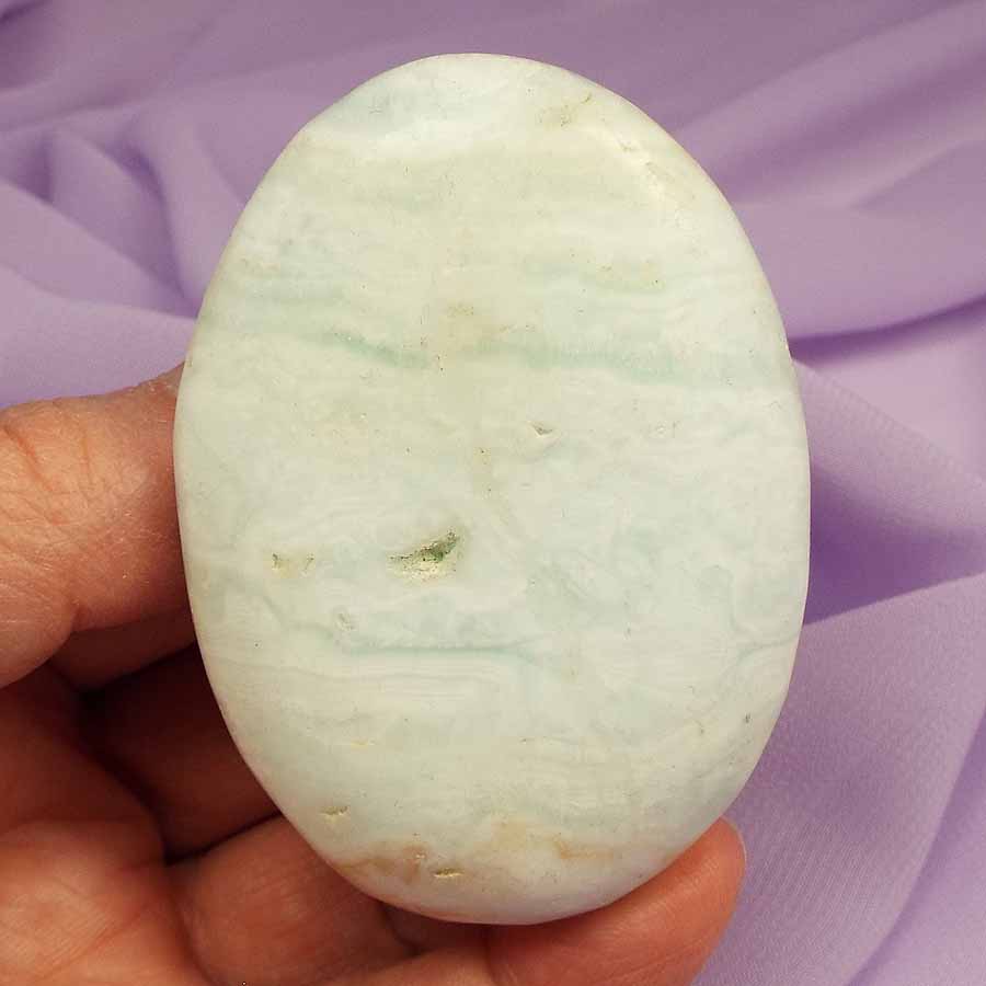 Banded Blue and White Aragonite palm stone 106g SN46275