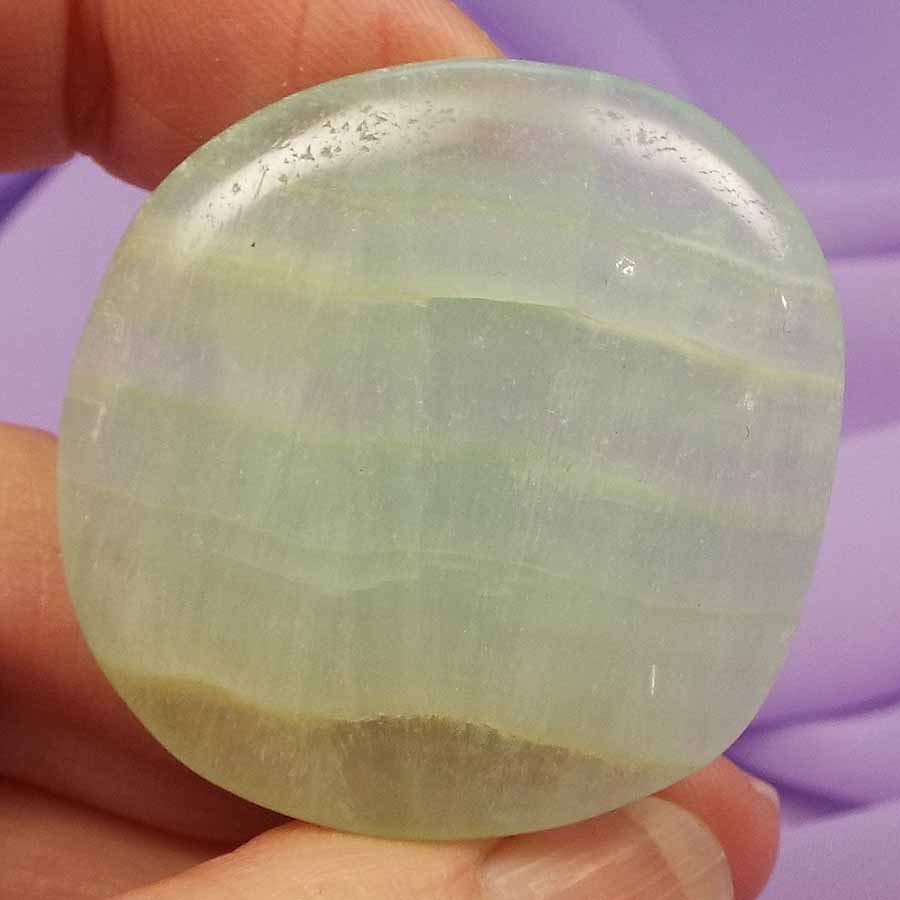 Banded Green Calcite smooth stone 'New Possibilities' 30g SN54265