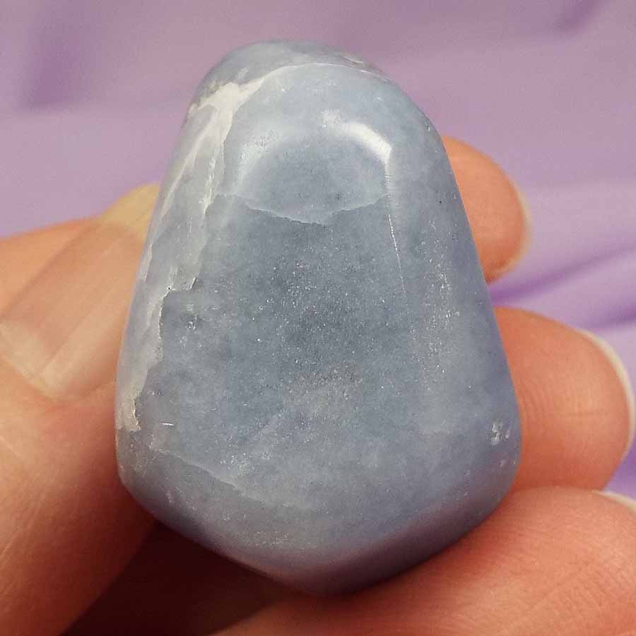 Very rare large Blue Hackmanite tumble stone, Sodalite 21g SN54422
