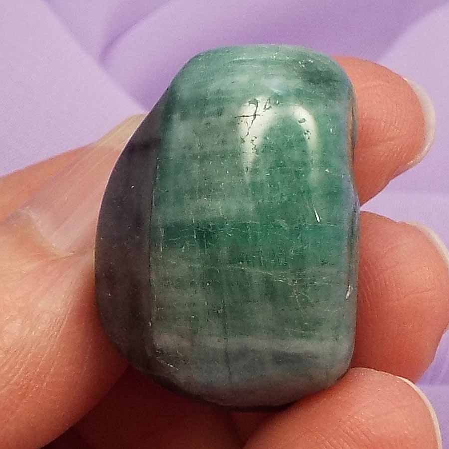 A grade Emerald crystal tumble stone 14.9g SN48964
