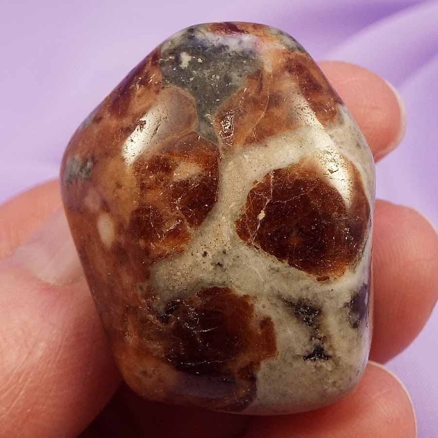 Spessartine Garnet in Limestone tumblestone 'Positive Change' 30g SN50579