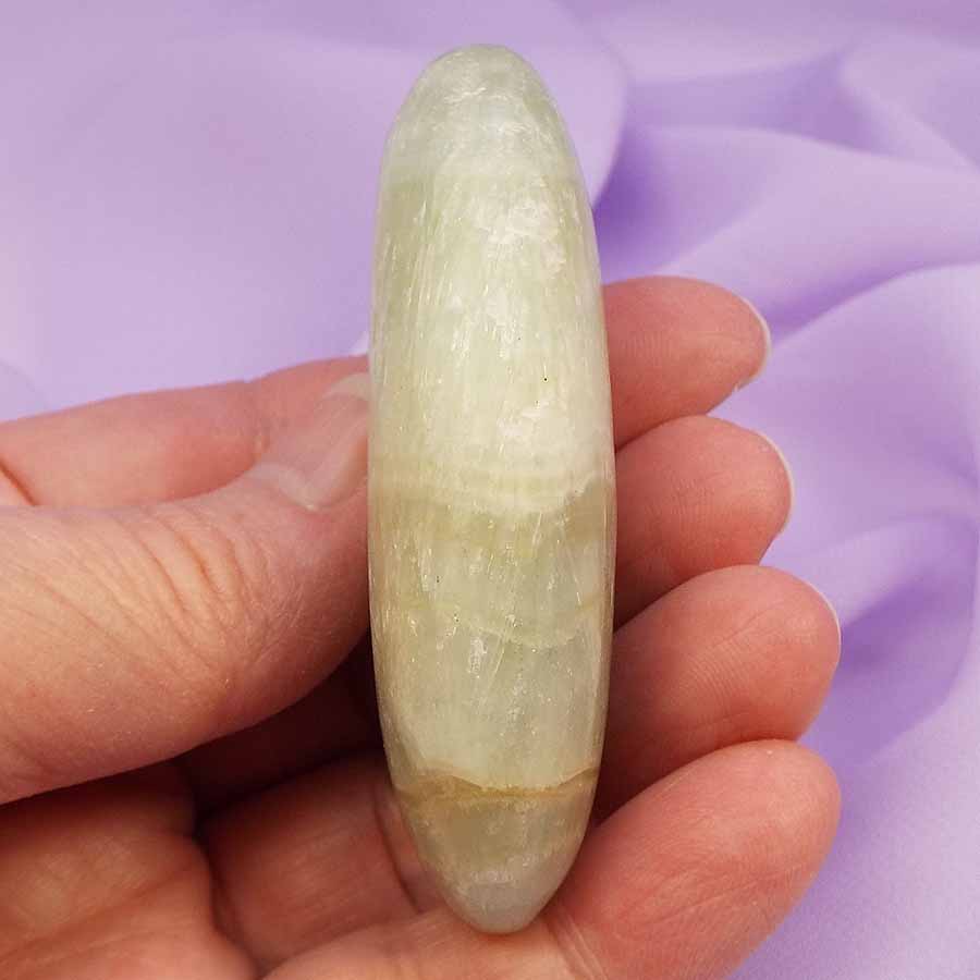 Banded Green Calcite palm stone 'New Possibilities' 85g SN46278