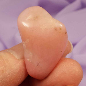 Pink Opal crystal tumble stone 10.0g SN43993