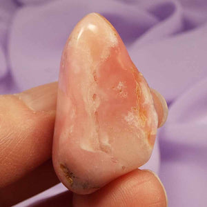 Pink Opal crystal tumble stone 8.4g SN43994