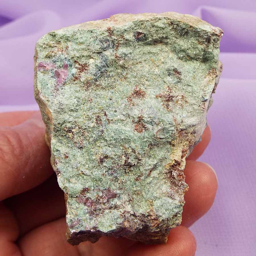 Natural piece Ruby in Fuchsite 'Change The World' 118g SN51997