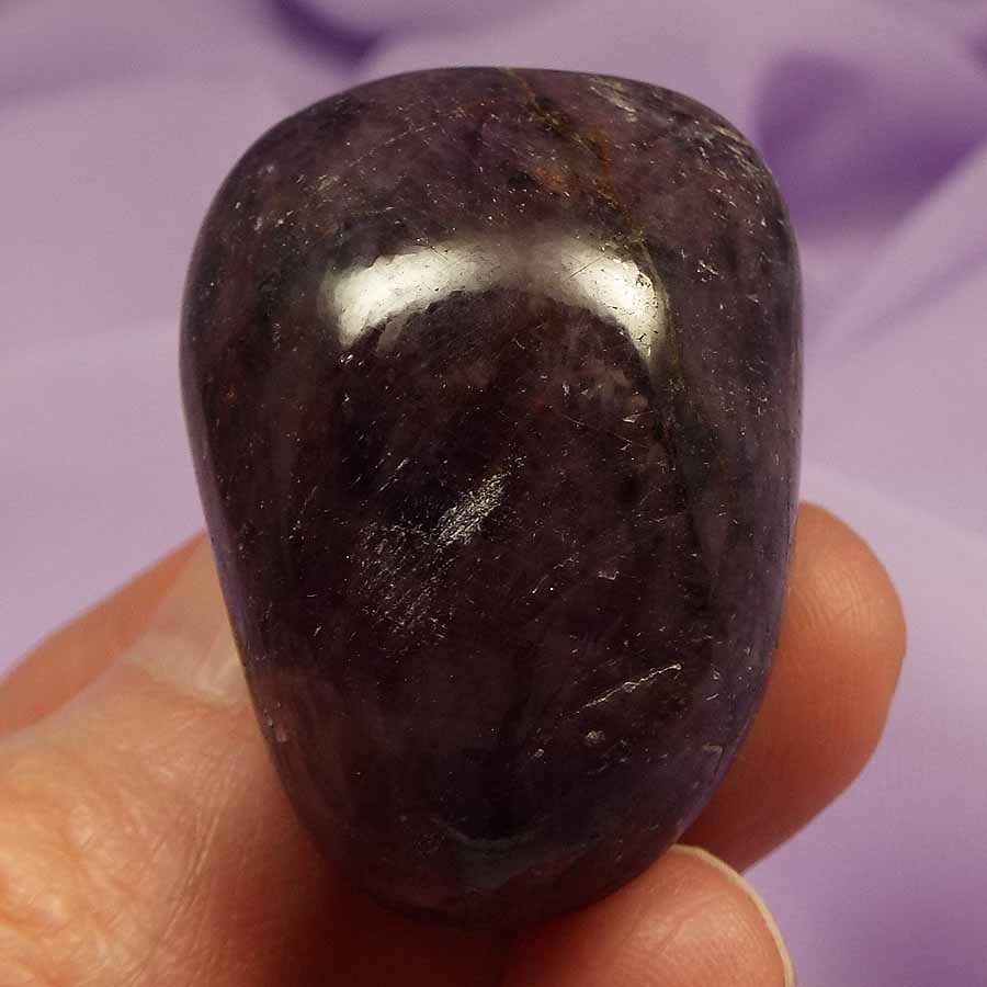Very Large deep red Ruby tumble stone 'Change Your World' 49g SN53253